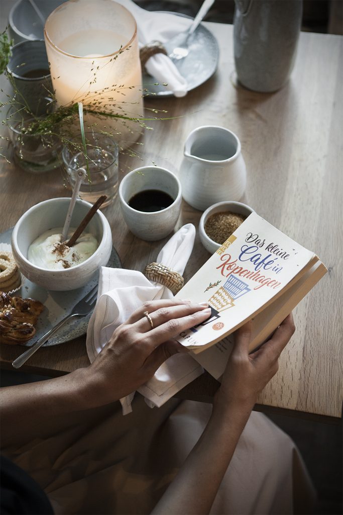 Das Buch "Das kleine Café in Kopenhagen" von Julie Caplin 