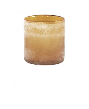 Handgefertigter Kerzenhalter aus farbigem Milchglas in der Farbe Bernstein. Da sie von Hand gefertigt werden, ist jedes Produkt einzigartig in Farbe und Form - von HEJ.HEM Interior